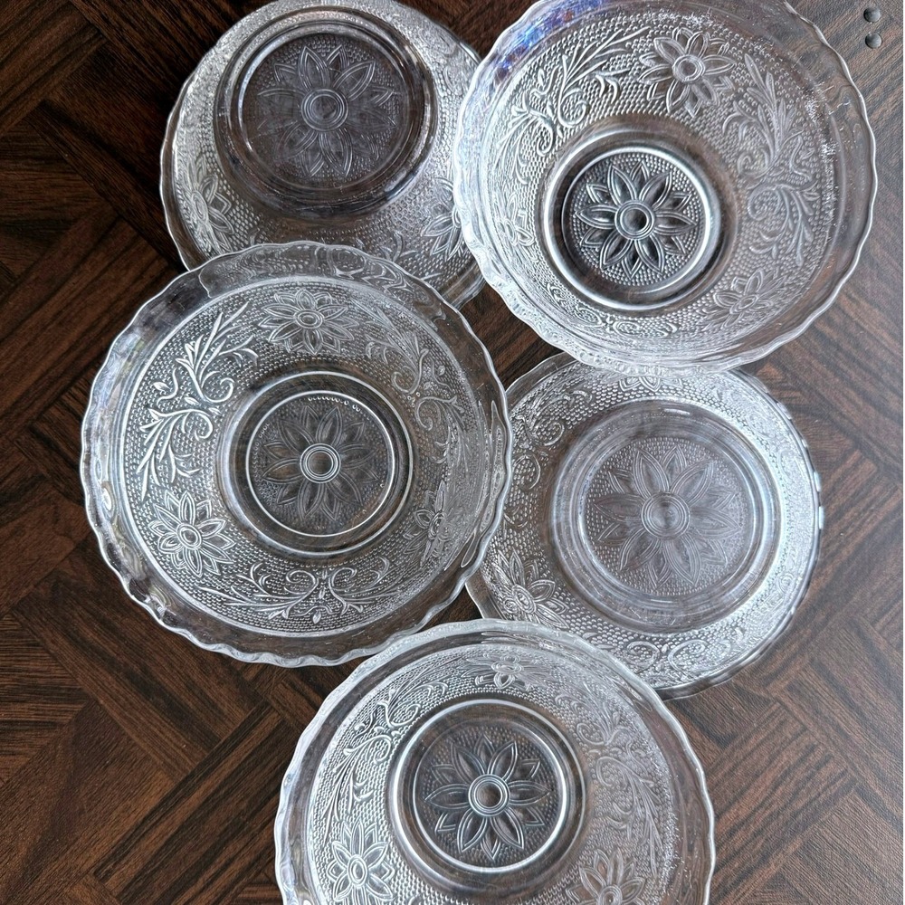 Vintage Clear Pressed Glass Floral Scalloped Bowls Set of 5 Starburst Pattern
